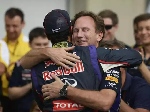 Daniel Ricciardo, Christian Horner Titel-Bild zur News: Daniel Ricciardo, Christian Horner