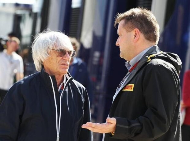 Bernie Ecclestone, Paul Hembery Bernie Ecclestone, Paul Hembery