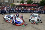 Das IMSA-Team bei der Technischen Abnahme