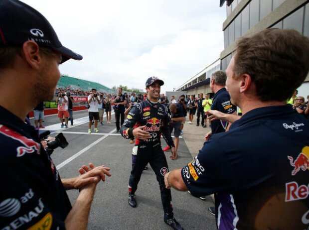 Titel-Bild zur News: Daniel Ricciardo, Sebastian Vettel, Christian Horner