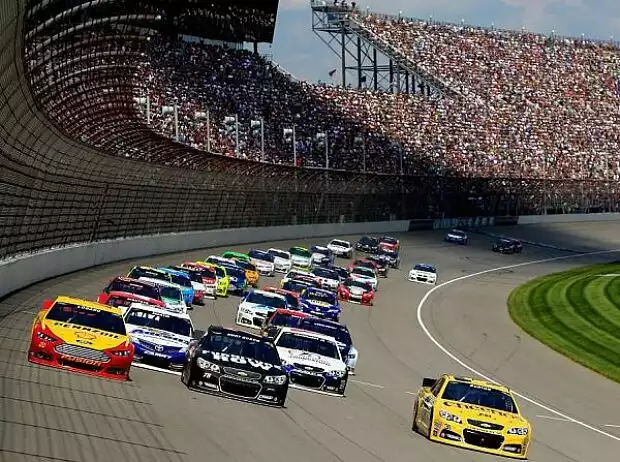 Joey Logano, Kurt Busch, Jeff Burton Titel-Bild zur News: Joey Logano, Kurt Busch, Jeff Burton