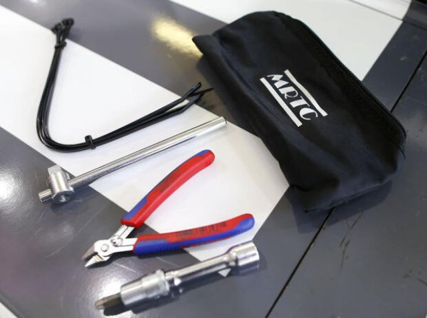 Werkzeug Tasche Knipser Porsche 919 Werkzeug Tasche Knipser Porsche 919
