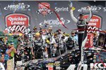 Jimmie Johnson (Hendrick) in der Victory Lane