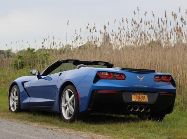Chevrolet Corvette Stingray Convertible Chevrolet Corvette Stingray Convertible