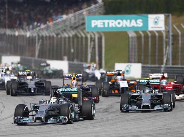 Lewis Hamilton, Nico Rosberg, Sebastian Vettel, Daniel Ricciardo, Fernando Alonso, Start, Malaysia, 2014