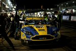 Boxenstopp des Aston Martin