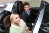Tennisstars fahren im Porsche vor