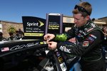 Carl Edwards (Roush) und sein zweiter Sieger-Sticker