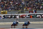 Alex Rins vor Alex Marquez 