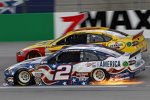 Feuerwerk: Brad Keselowski (Penske) und Joey Logano (Penske) dominieren das Kentucky-Rennen