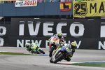 Valentino Rossi vor Andrea Iannone 