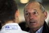 McLaren-Boss Dennis zählt Button an