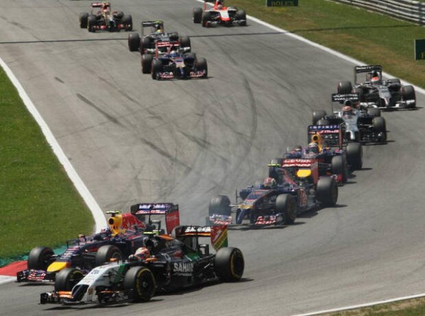 Sergio Perez, Daniel Ricciardo Sergio Perez, Daniel Ricciardo