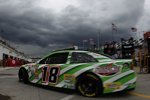 Kyle Busch (Gibbs) und die dunklen Wolken