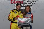 David Gilliland (Front Row) auf der Pole