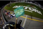 Dakoda Armstrong und Trevor Bayne führen das Feld ins Nationwide-Rennen