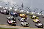 Three-Wide-Racing mit Denny Hamlin (Gibbs) in der Mitte