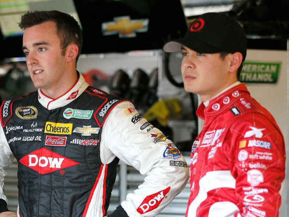 Austin Dillon, Kyle Larson