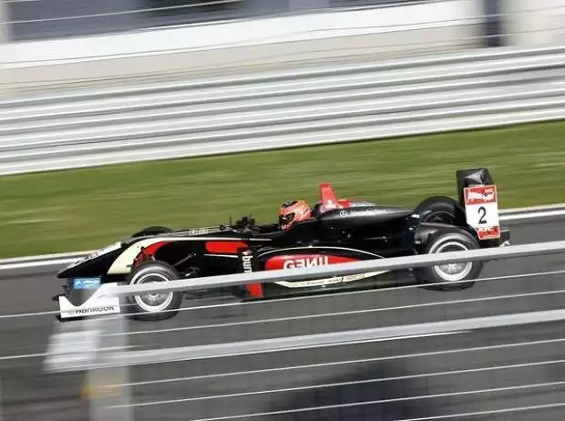 Esteban Ocon Titel-Bild zur News: Esteban Ocon