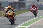 Aleix Espargaro vor Andrea Dovizioso 