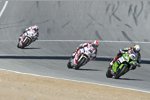 Loris Baz (Kawasaki) vor Jonathan Rea (Honda)