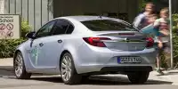 Opel nahm mit einen speziell ausgestatteten Insignia am Forschungsprojekt "Drive C2X" teil: Getestet wurde unter anderem die Übertragung von Verkehrszeichen-Informationen