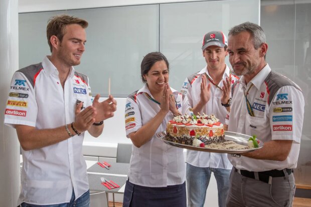  ~Giedo van der Garde, Monisha Kaltenborn, Adrian Sutil und Beat Zehnder (Sauber)~                   