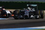 Lewis Hamilton (Mercedes) und Nico Hülkenberg (Force India) 