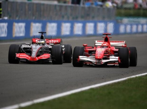 Michael Schumacher, Pedro de la Rosa Michael Schumacher, Pedro de la Rosa