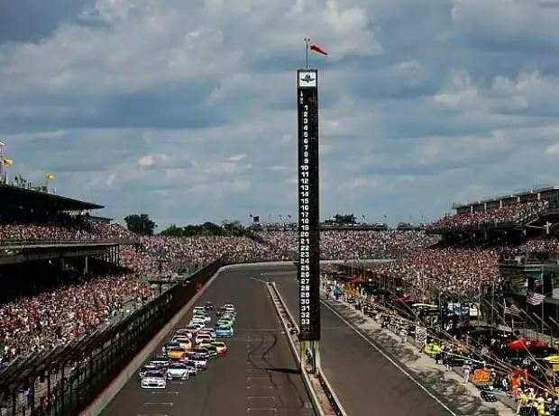 Brickyard 400 Titel-Bild zur News: Brickyard 400