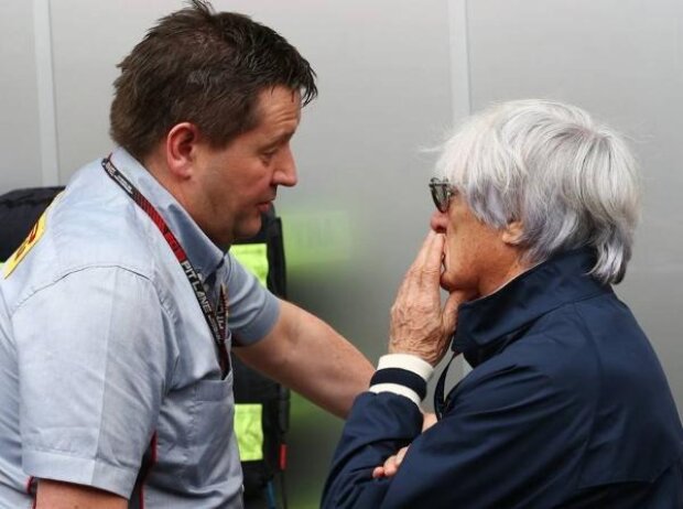 Paul Hembery, Bernie Ecclestone Paul Hembery, Bernie Ecclestone