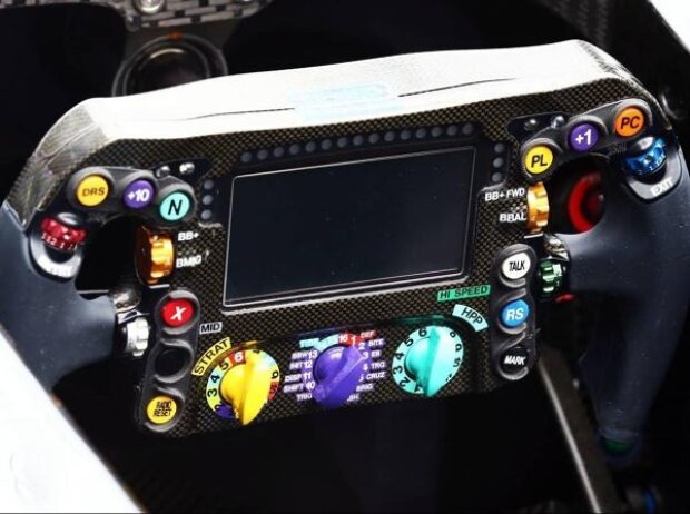Mercedes-Lenkrad Mercedes-Lenkrad