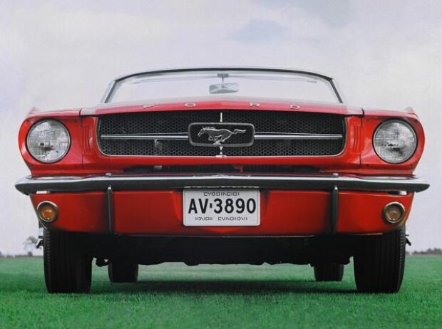 Titel-Bild zur News: Ford Mustang Cabrio (1965)