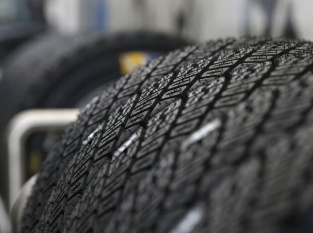Titel-Bild zur News: Michelin-Reifen für die WRC