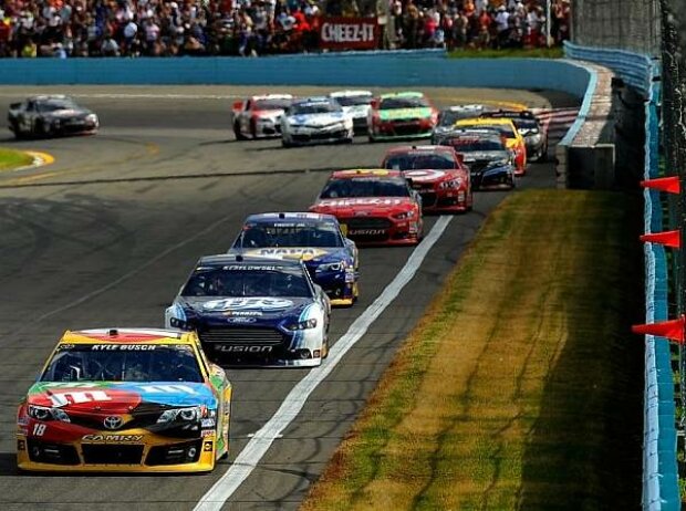 Kyle Busch, Brad Keselowski Kyle Busch, Brad Keselowski