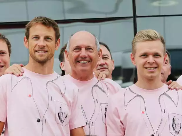 Jenson Button, Ron Dennis, Kevin Magnussen Titel-Bild zur News: Jenson Button, Ron Dennis, Kevin Magnussen