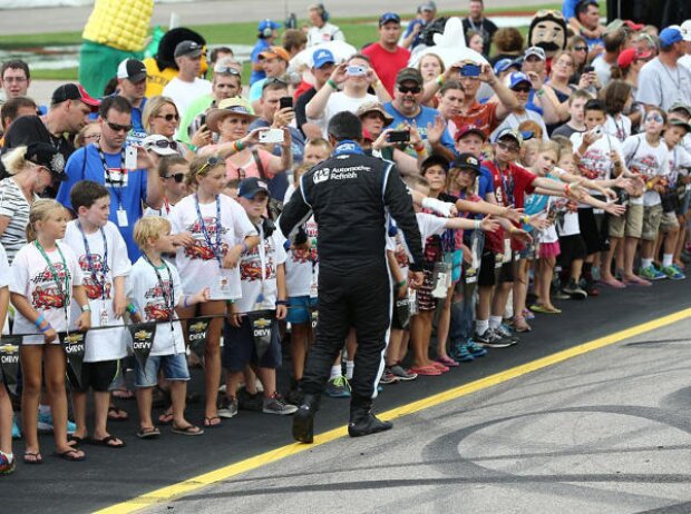 Juan Pablo Montoya grüßt die IndyCar-Fans