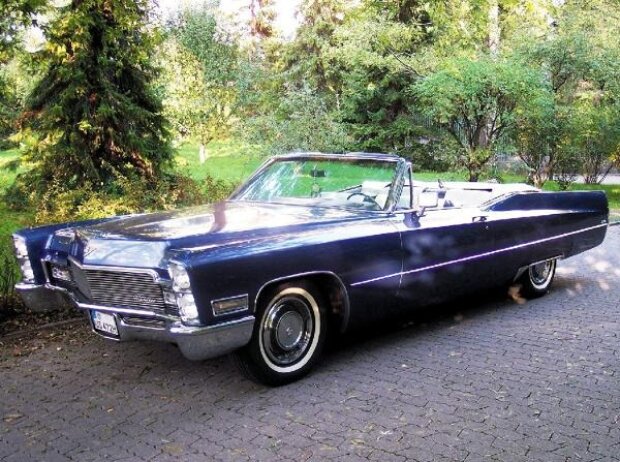 Rasende Badewanne: Cadillac DeVille Convertible, 1969. Rasende Badewanne: Cadillac DeVille Convertible, 1969.