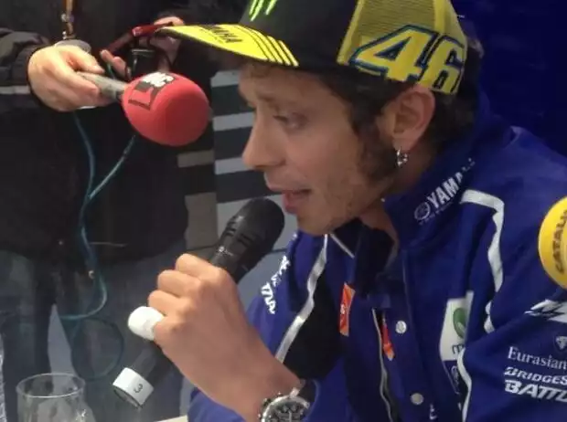 Valentino Rossis verletzter Finger Titel-Bild zur News: Valentino Rossis verletzter Finger