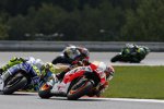 Marc Marquez vor Valentino Rossi (Honda) 