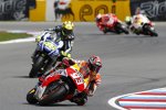 Marc Marquez vor Valentino Rossi 