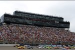 Start mit Jeff Gordon (Hendrick) und Joey Logano (Penske) 