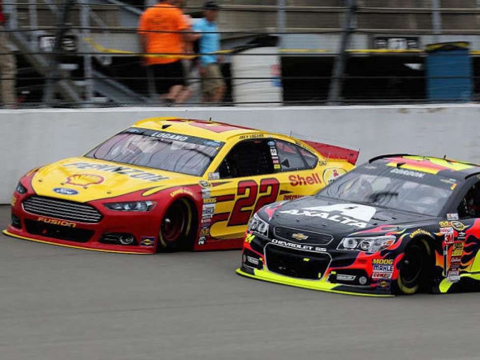 Joey Logano, Jeff Gordon