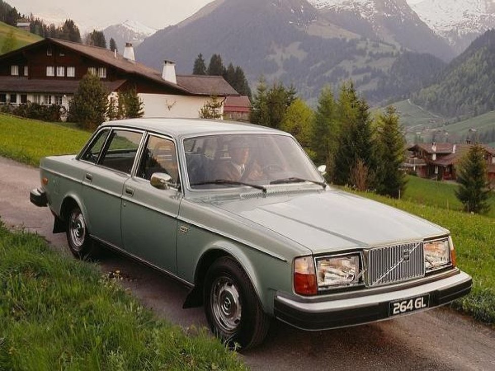 Volvo 264 GL (1977)