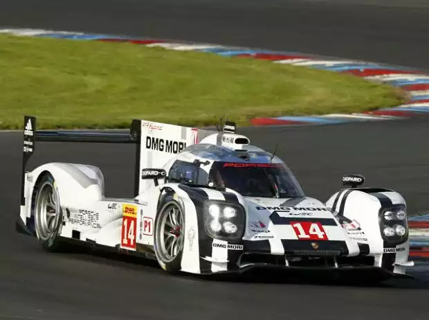 Porsche Dumas Webber Jani Titel-Bild zur News: Porsche Dumas Webber Jani