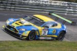 Stefan Mücke (Aston Martin) und Pedro Lamy 