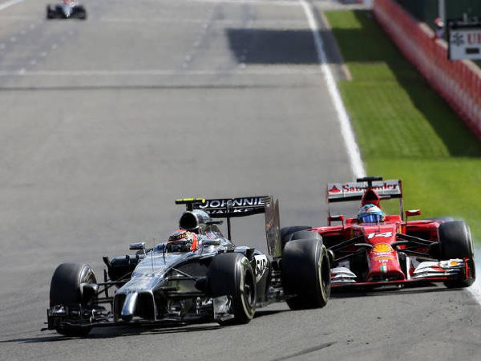 Kevin Magnussen, Fernando Alonso