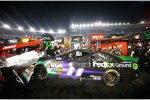 Denny Hamlin (Gibbs) wurde in Führung liegend von Kevin Harvick abgeräumt