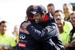 Daniel Ricciardo (Red Bull) und Christian Horner 