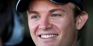 Nach Teamkollision: Keine Strafe für Rosberg
